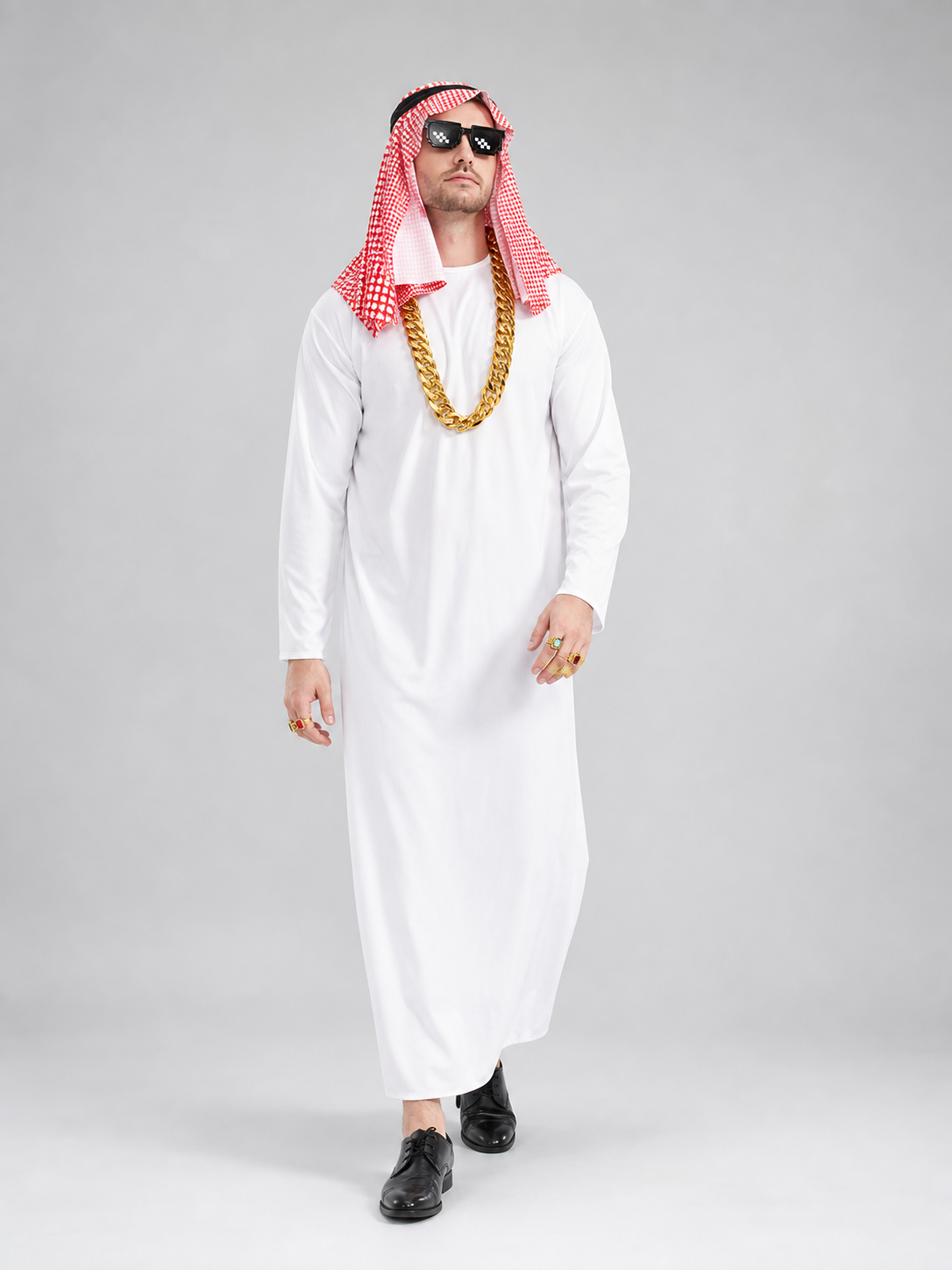 Arabic costume with headscarf and glasses for parties