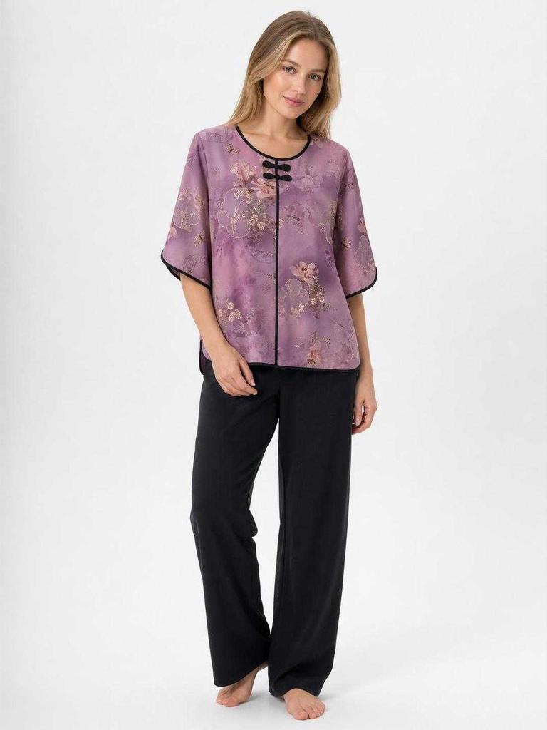 Dressy masquerade outfit: lavender blouse and pants