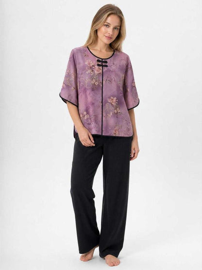Dressy masquerade outfit: lavender blouse and pants